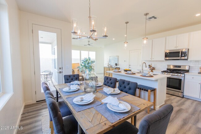 Photo - 3721 E Flower St