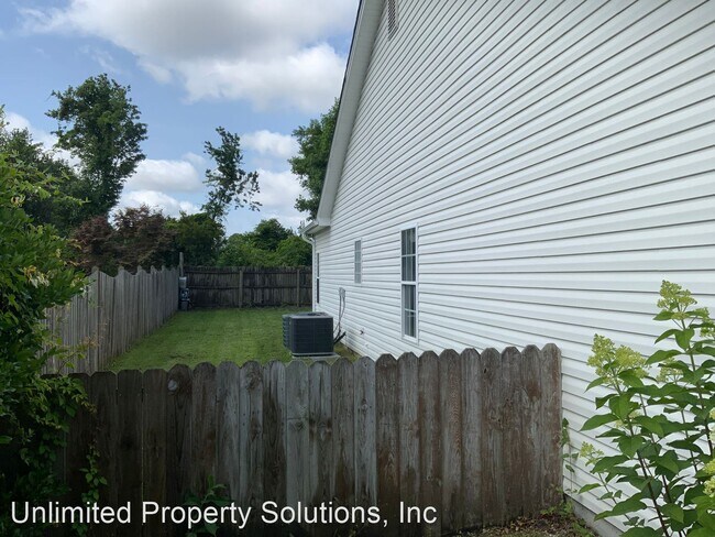 Photo - 3 br, 2 bath House - 113 Olde Well Loop Rd.