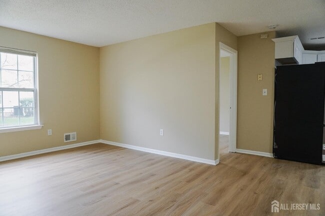 48 Prestwick Way