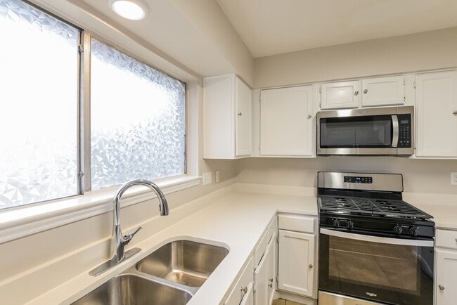 Photo - 16319 N Mist Dr