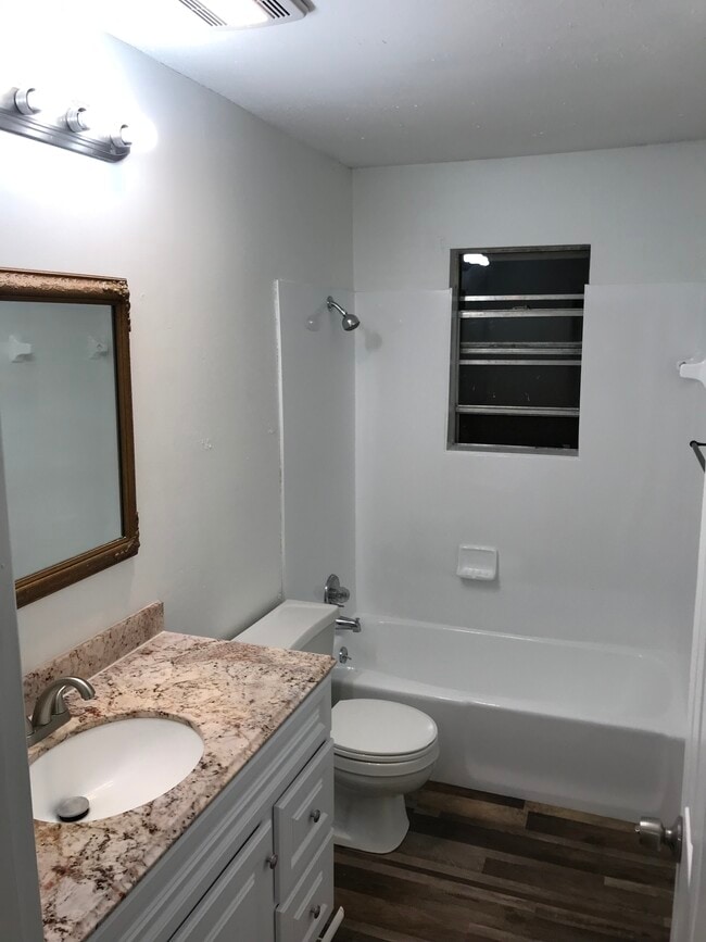 Photo - 121 Rosedale Dr