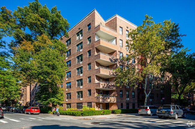 Photo - 1818 Newkirk Ave