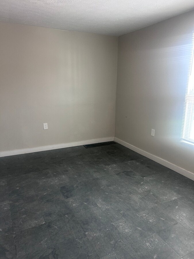 Photo - 2163 E 84th St Unit 4