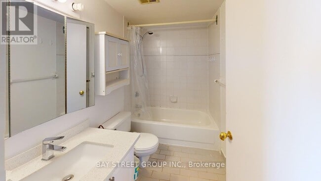 Photo - 3050 Ellesmere Rd Unit 1019