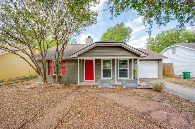 Building Photo - 8700 Soho Dr