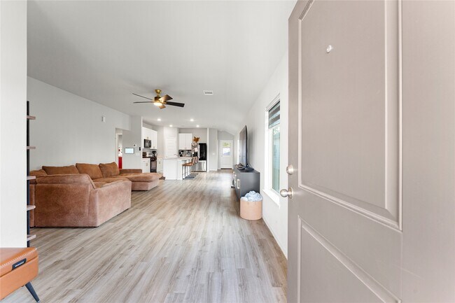 Photo - 2034 Brixham Bluff Ln