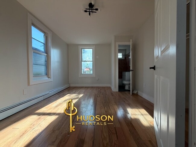 68 Bevan St 6