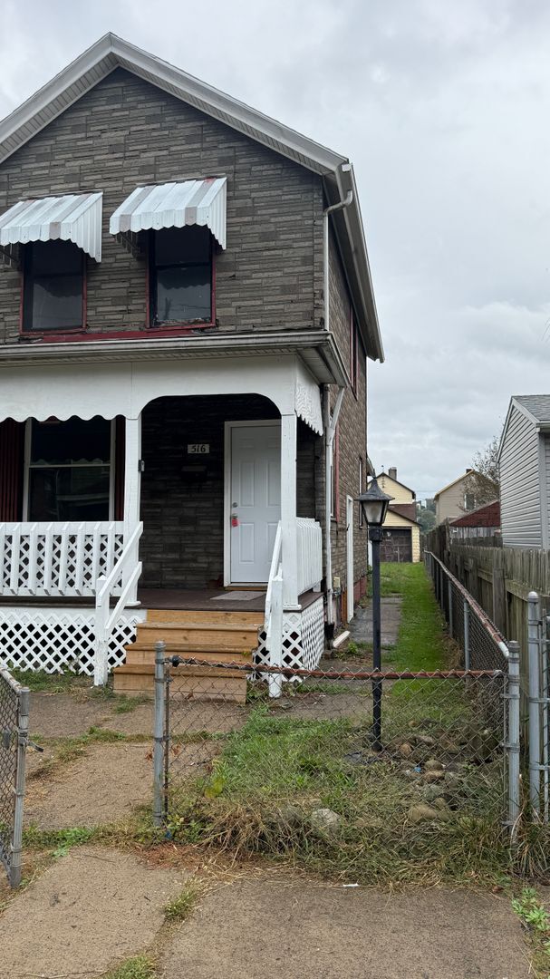 Photo - Updated 2 bedroom 2 bath home ready now!