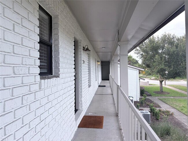 Photo - 2806 Plaza Terrace Dr Unit 2806