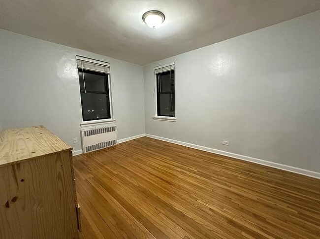 Photo - 11250 Northern Blvd Unidad 1E Rental