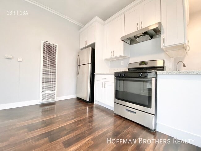 Photo - 1836 N Wilton Pl