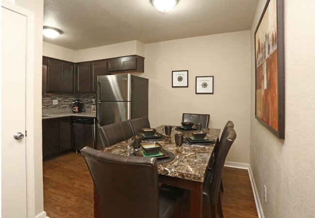 Photo - Preston Square Apartments