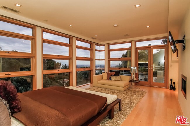 Photo - 1929 N Curson Ave