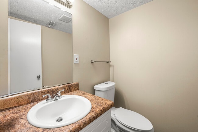 1009 Cedar Ave Unit Cedar #6