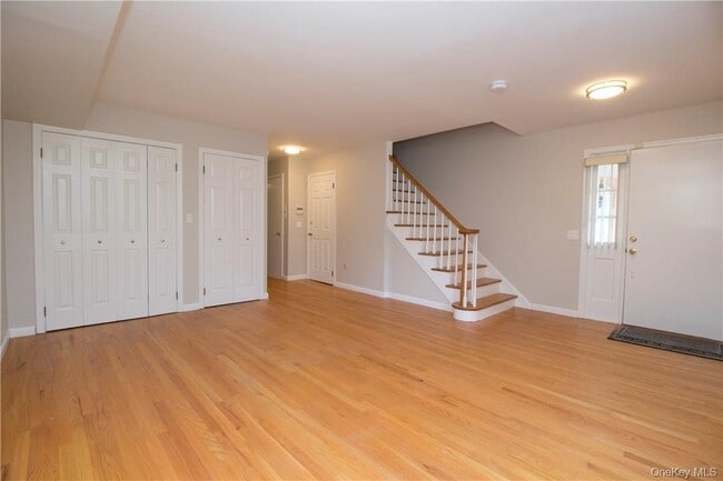 Photo - 1058 Boston Post Rd