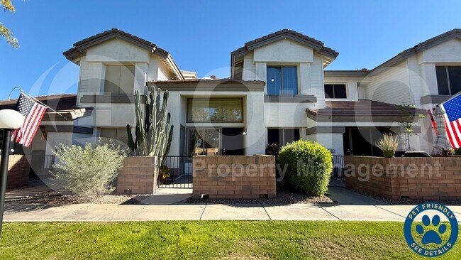 Photo - 2201 N Comanche Dr