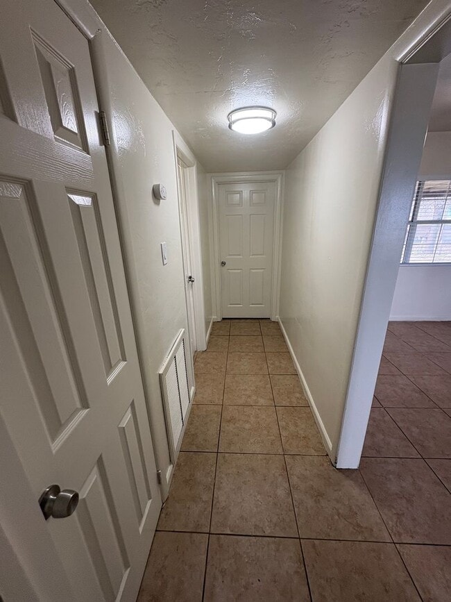 Photo - Cozy Country Home Located in Tiptop CA Available Now!