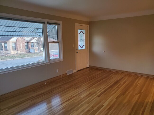 Photo - 1521-1525 Oxford St North Unidad 1525