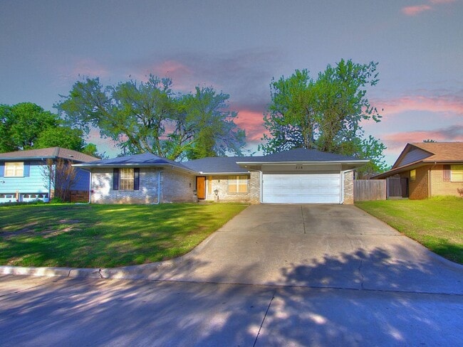 Photo - 718 Terrace Pl