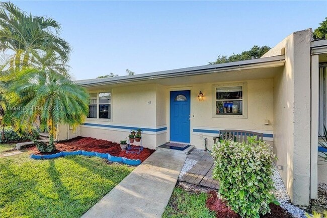 Building Photo - 5201 SW 31st Ave