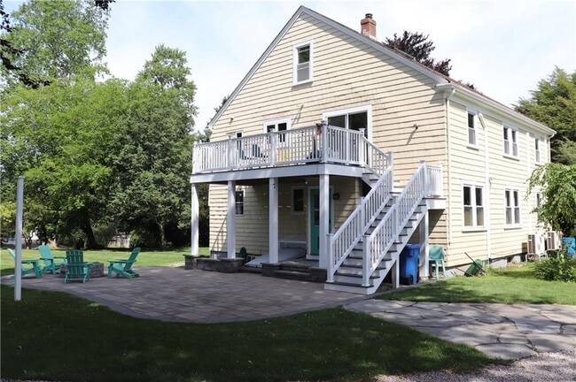 140 Maple Ave Unit 1