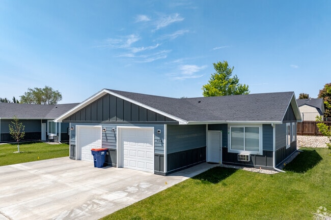 Building Photo - Golden Grove Rental