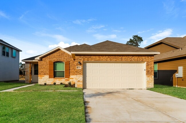 Photo - 14735 Country Club Dr