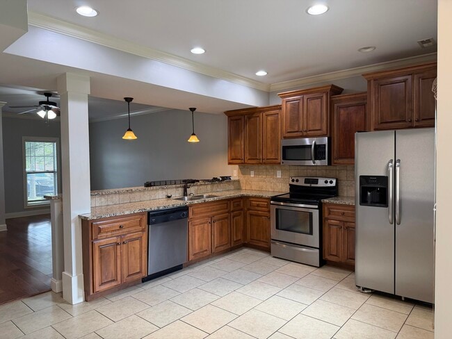 Photo - 1725 NE Stone Castle Dr