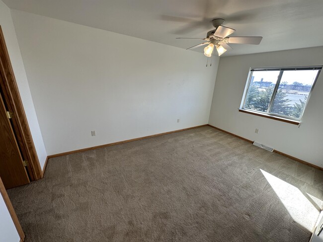 Photo - 132 Sater St