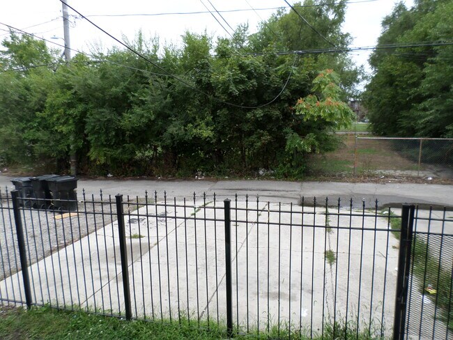 Photo - 4654 N Saint Louis Ave Unit 1554 S Homan