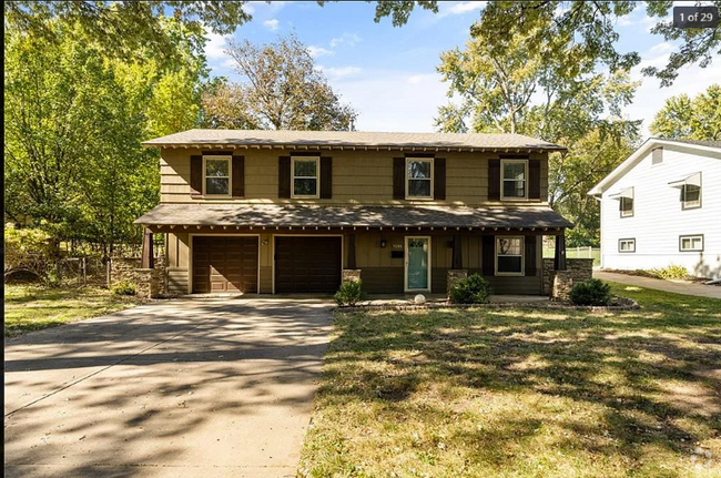 Building Photo - 9248 Hemlock Dr Rental