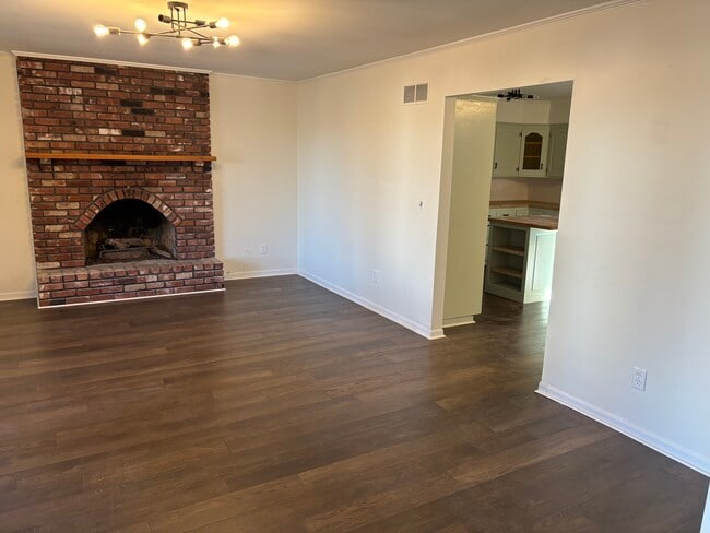 Photo - 18377 Pleasant View Dr