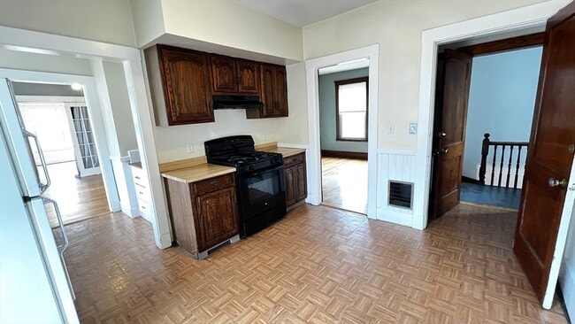 Building Photo - 12 Michigan Ave Unit 3