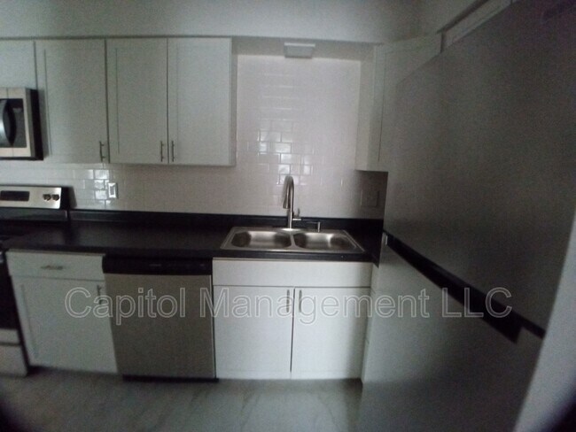 Building Photo - 5540 Kaynorth Rd Unit 4