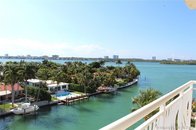 Building Photo - 10140 W Bay Harbor Dr Unit 603C