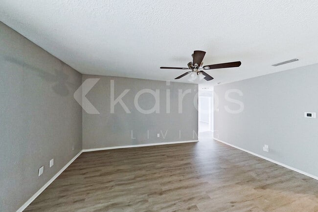 Photo - 12211 Knight Dr