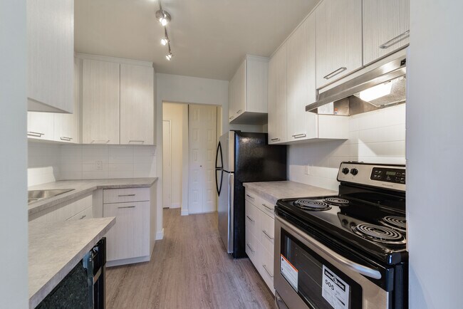 Photo - Leewood Village