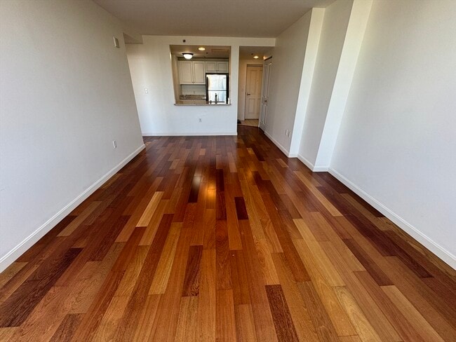 Building Photo - 10 Museum Way Rental