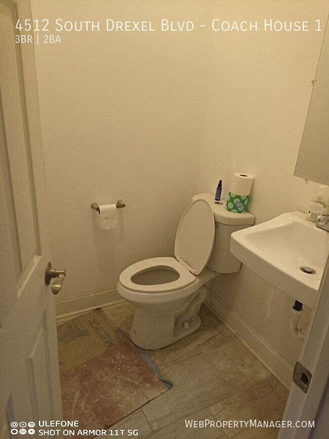 Photo - 4512 S Drexel Blvd Unit Coach House 1