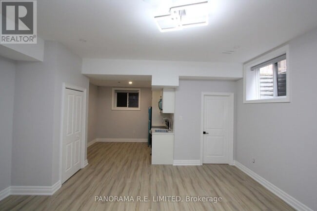 Photo - 11 Cronin Dr