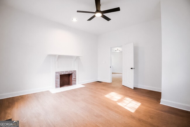 Photo - 1039 Astor Ave SW