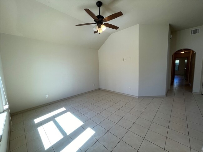 Photo - 16928 W Ivanhoe St