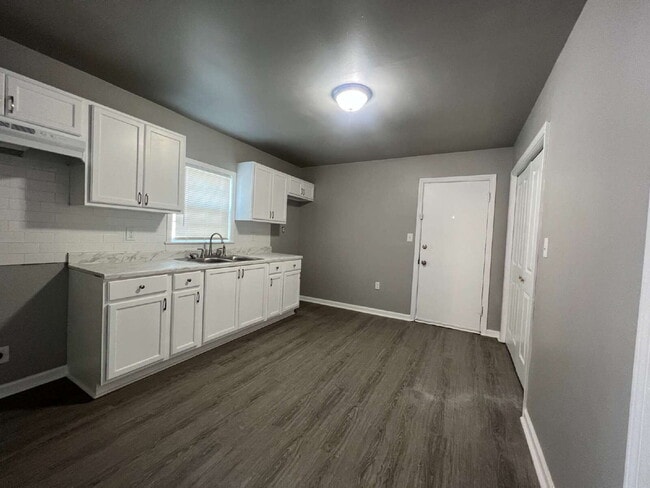 Photo - Pre-Leasing
"Charming" 2-Bedroom