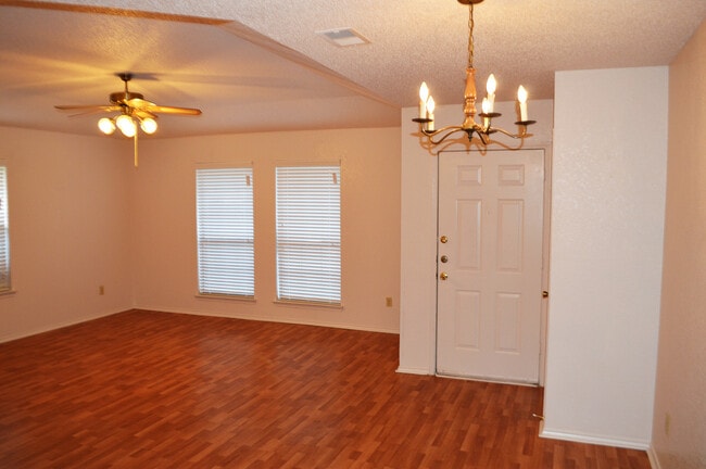 Photo - 2-Bedroom Duplex with Private Yard Near Shopping & Dining
