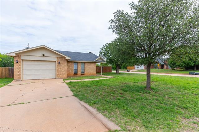 Building Photo - 3902 Karen Dr