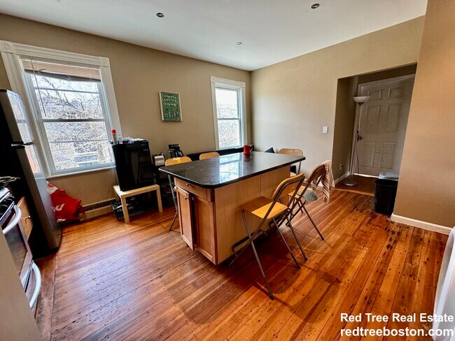 Photo - 254 Cypress St