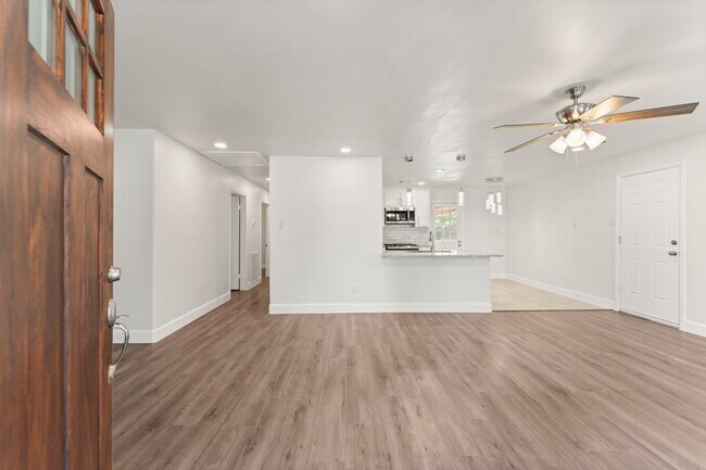 Photo - 4135 Hill Oak Dr