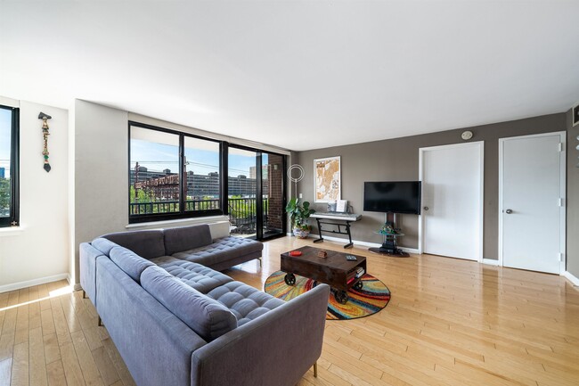Photo - 700 Grove St Condo Unit 5G
