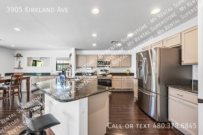 Photo - 3905 Kirkland Ave