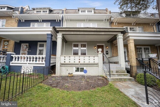 Building Photo - 428 Emerson St NW Rental